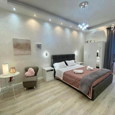 Apartment Close To The Coloseum, 2 Minutes Walk From Metro A Exterior photo