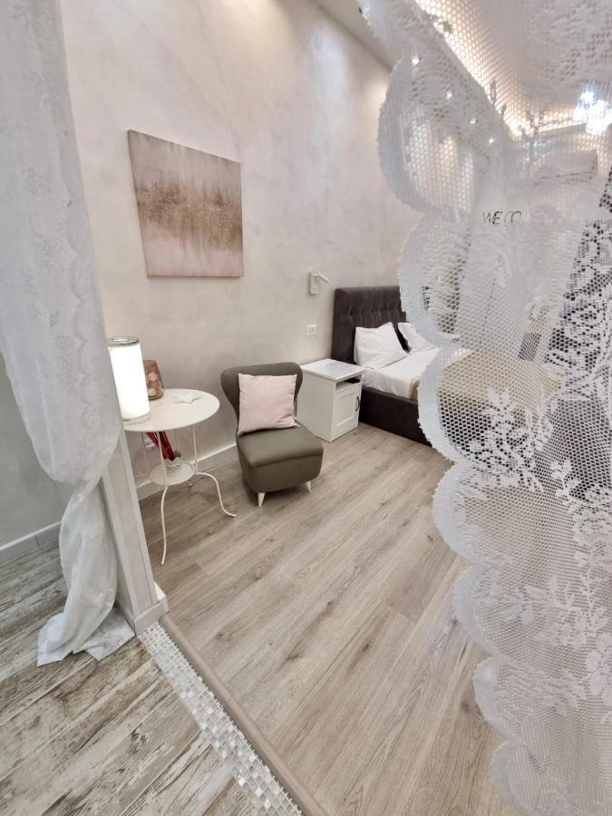 Apartment Close To The Coloseum, 2 Minutes Walk From Metro A Exterior photo