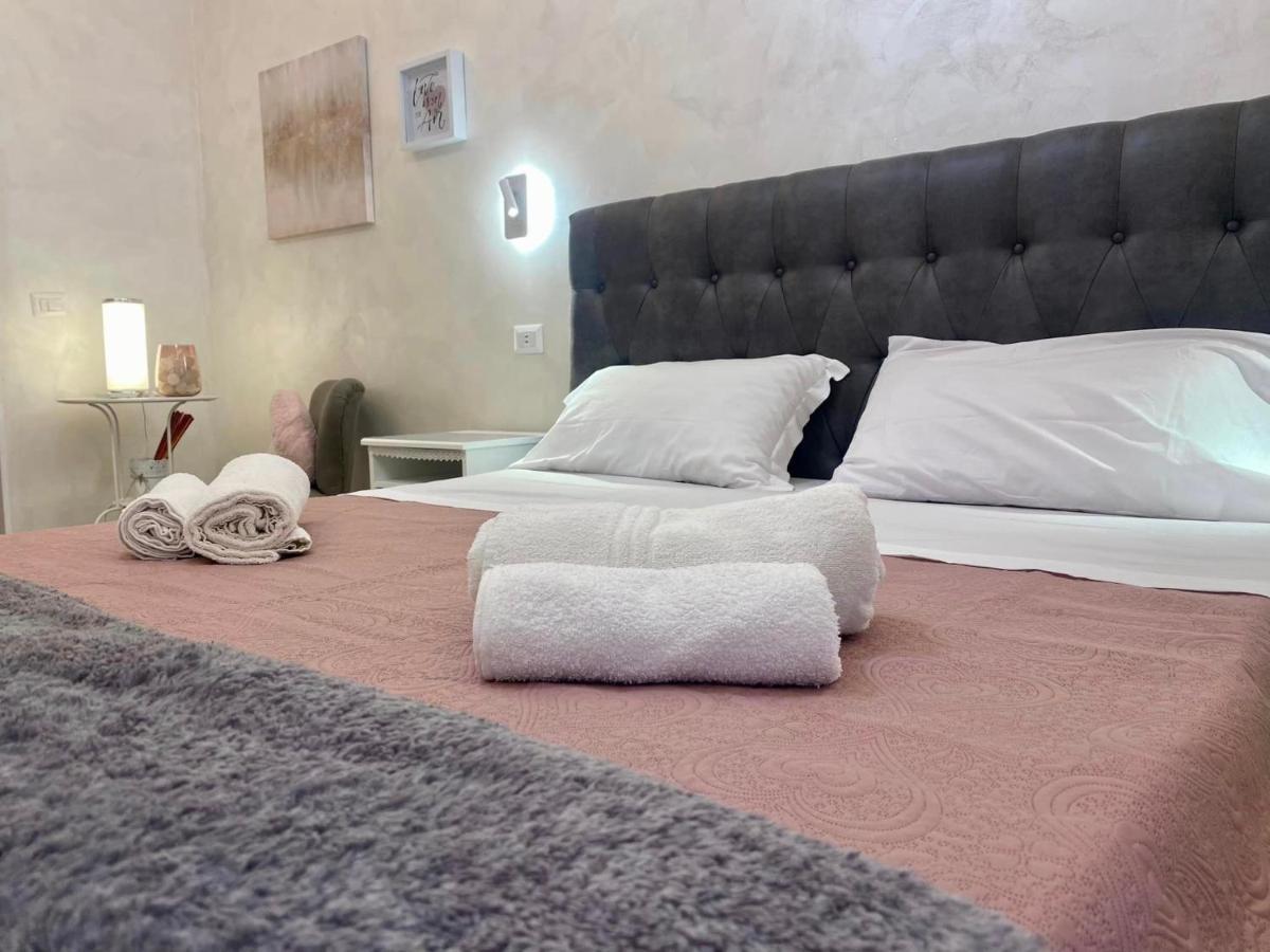 Apartment Close To The Coloseum, 2 Minutes Walk From Metro A Exterior photo